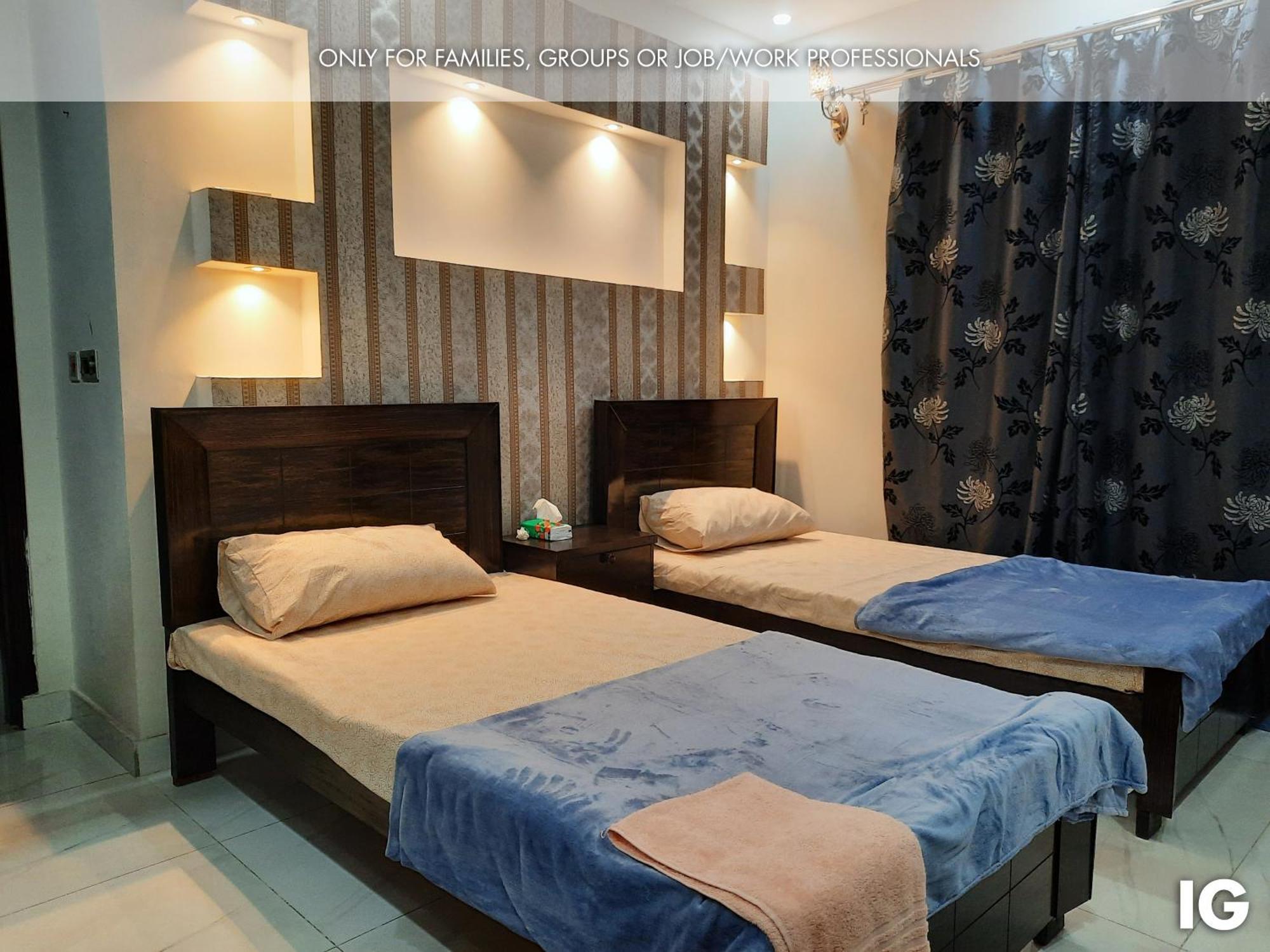 3 Bedroom Furnished Holiday Home Near Valencia Town, Lake City & Ring Road Lahore Exteriör bild