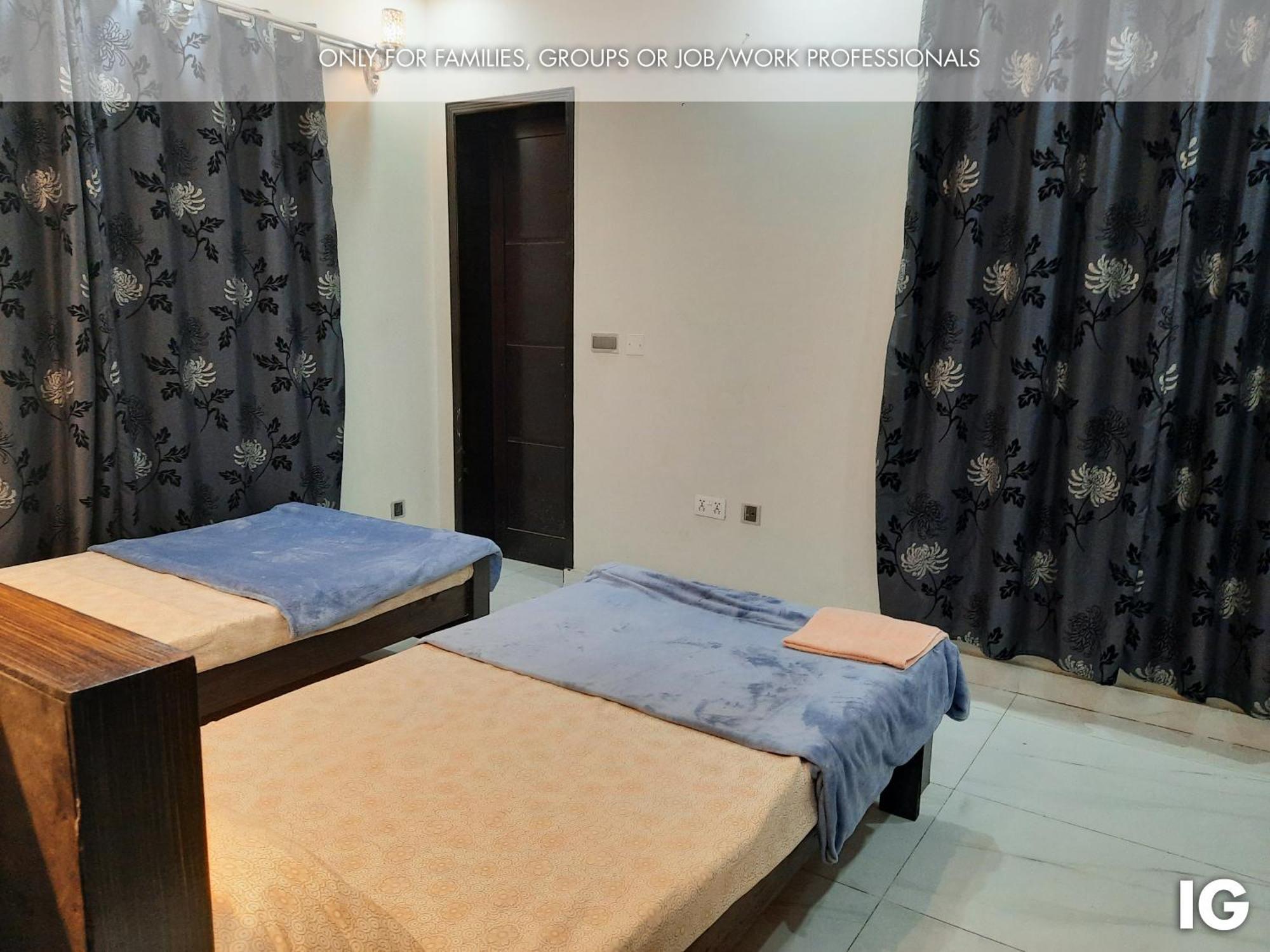 3 Bedroom Furnished Holiday Home Near Valencia Town, Lake City & Ring Road Lahore Exteriör bild
